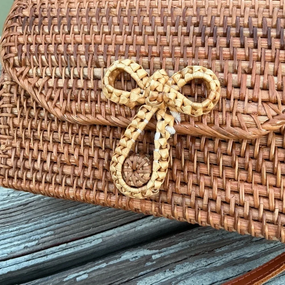 Vintage Brown Woven Crossbody Leather Strap Bag
